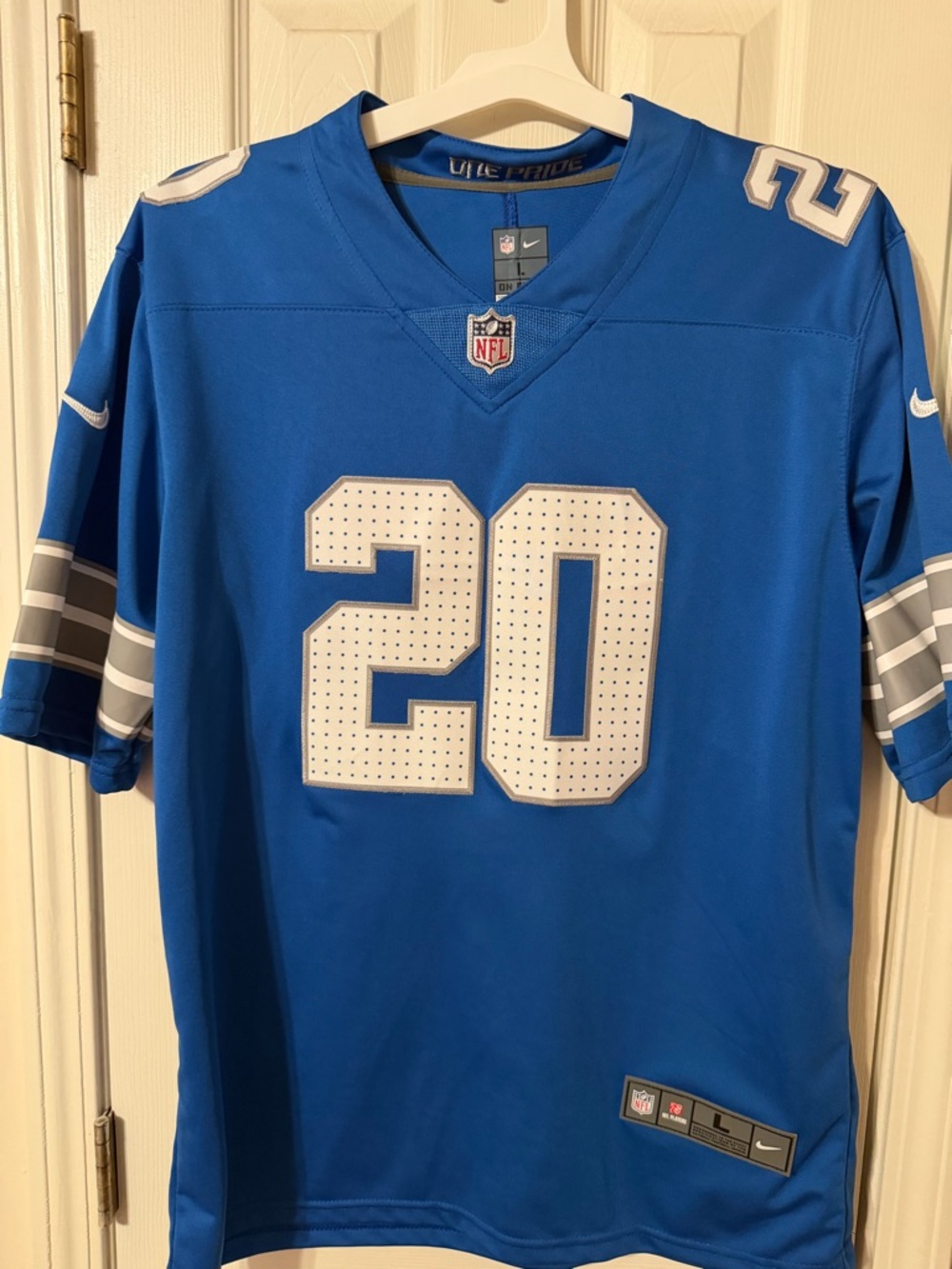 Nike Men's Blue #20 Football Jersey with White Numbers